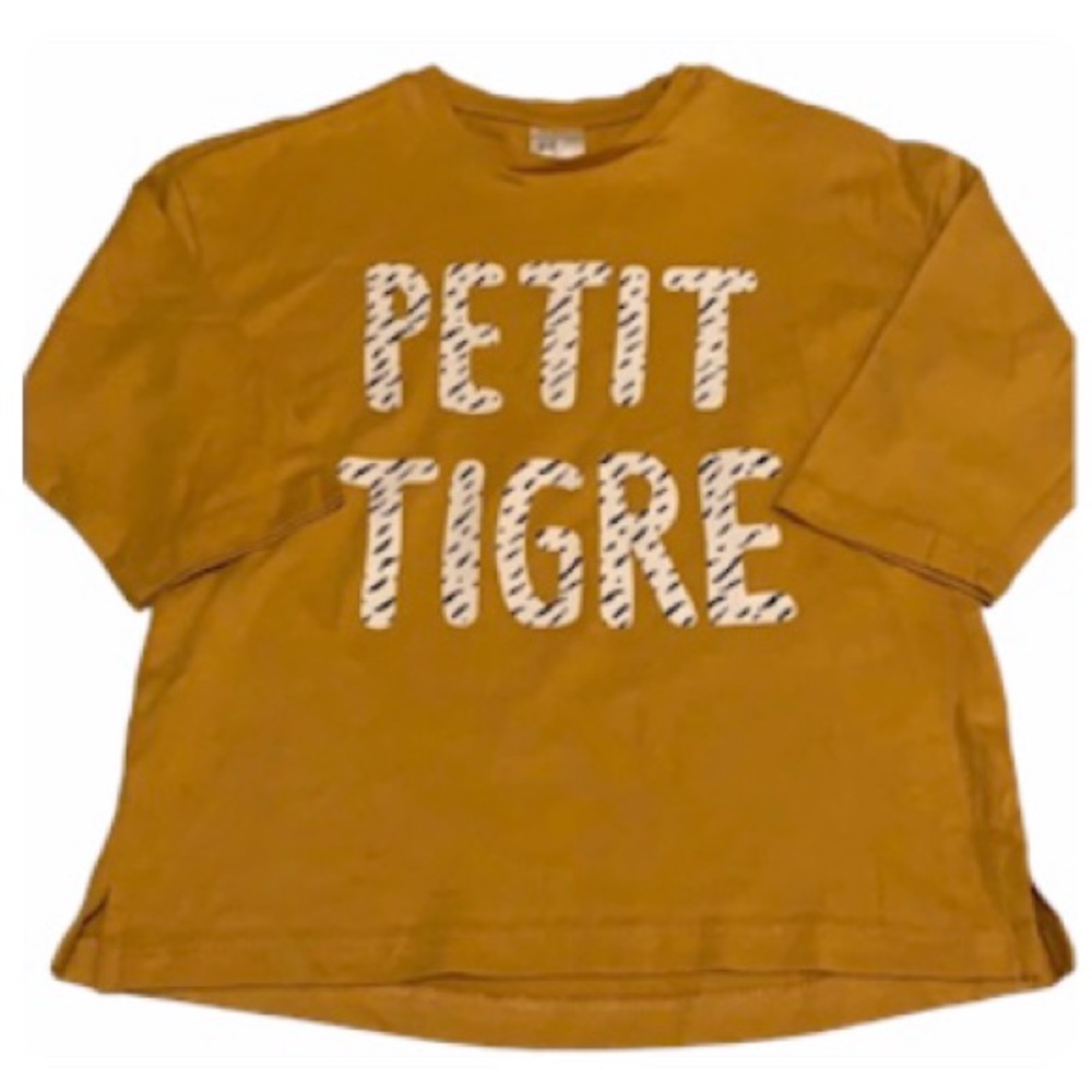 ✨2/$12✨BNWT 12-18mo Shirt